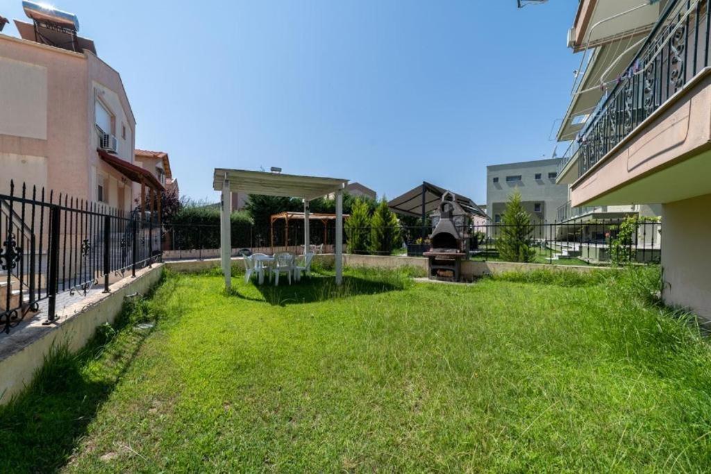 Apartmán Side By Side Nea Iraklitsa Exteriér fotografie