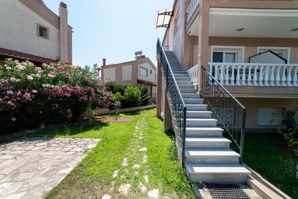 Apartmán Side By Side Nea Iraklitsa Exteriér fotografie